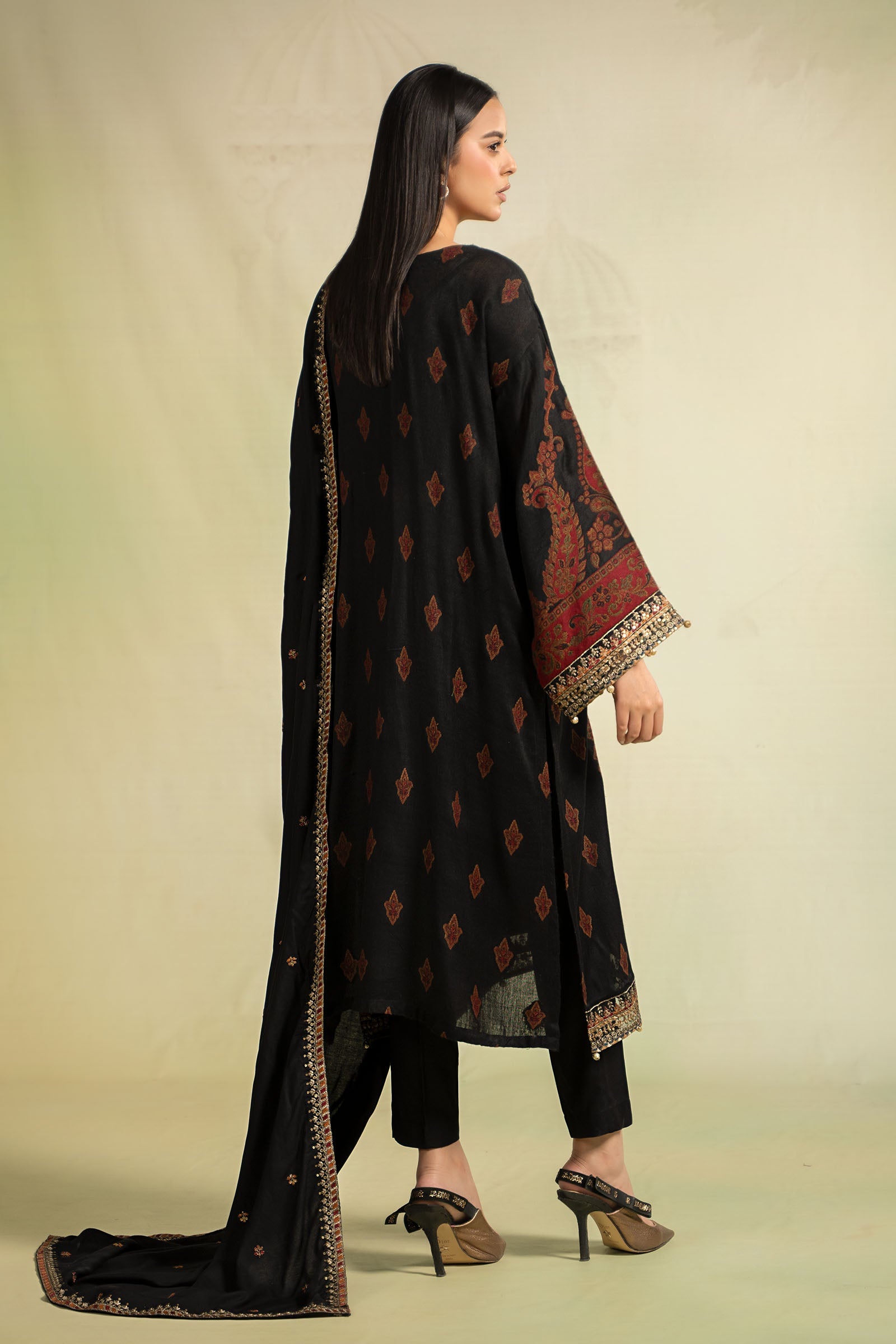 Maira B | Ready to Wear | DW-W24-107 - by - Libasekhas UK - Registered Vendor of : Maria B - 100% Original Designer Dresss