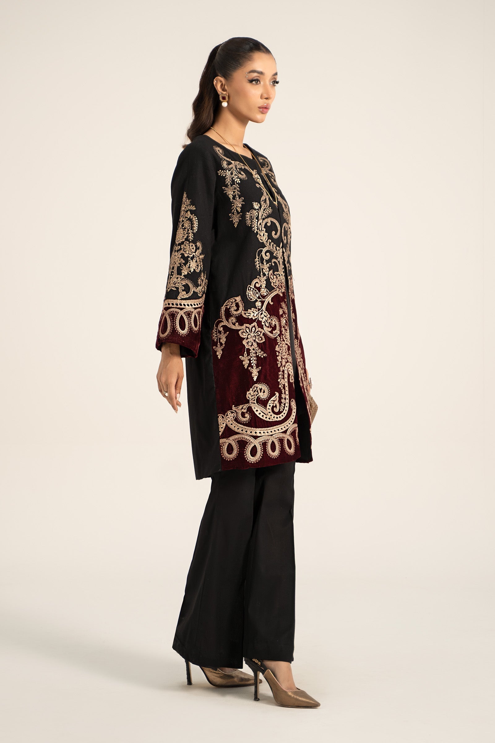 Maira B | Ready to Wear | DW-W24-113 - by - Libasekhas UK - Registered Vendor of : Maria B - 100% Original Designer Dresss