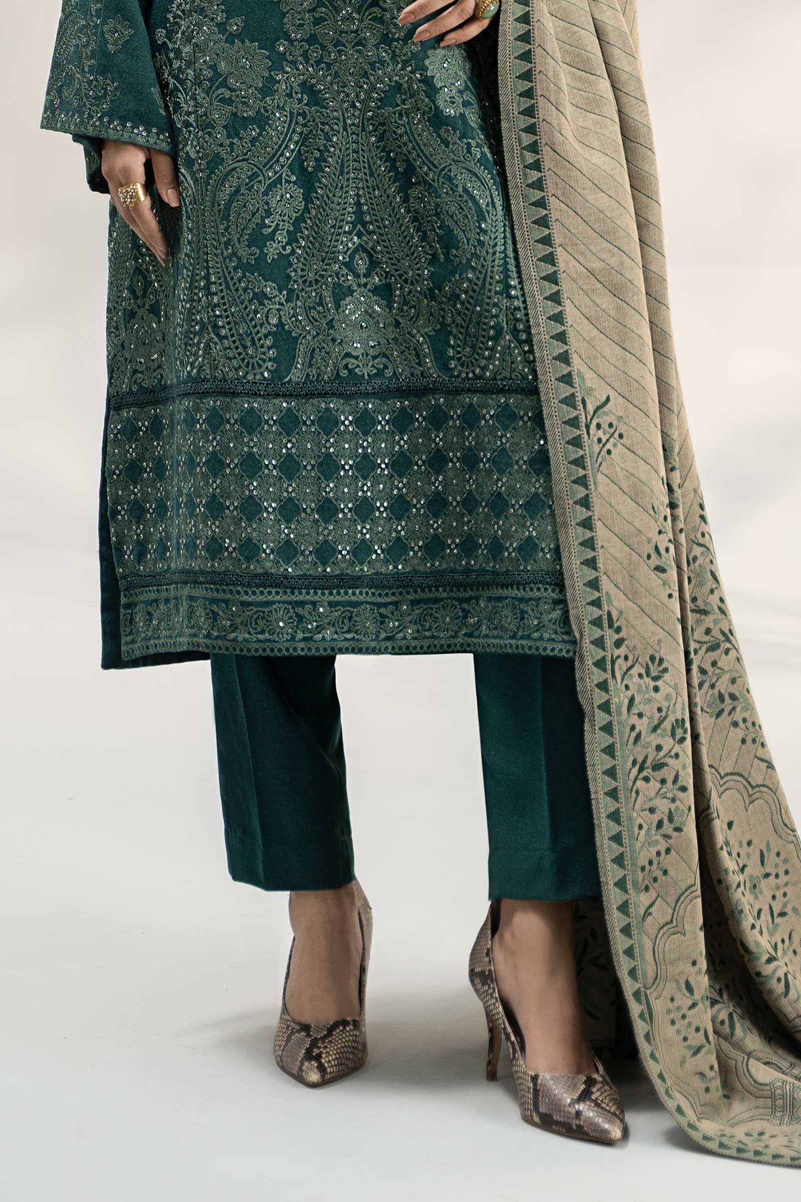Maira B | Ready to Wear | DW-W24-14 - by - Libasekhas UK - Registered Vendor of : Maria B - 100% Original Designer Dresss