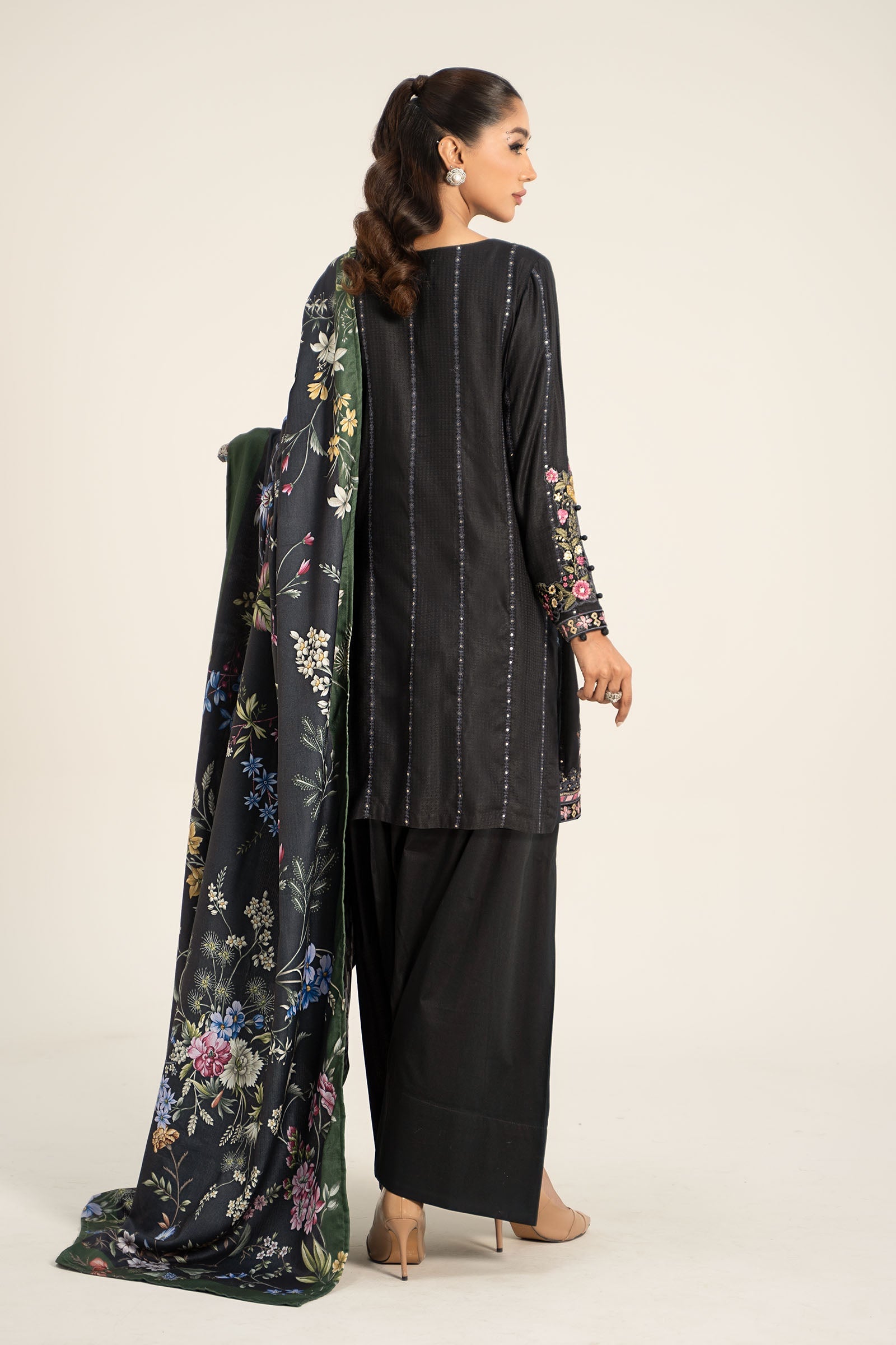 Maira B | Ready to Wear | DW-W24-150 - by - Libasekhas UK - Registered Vendor of : Maria B - 100% Original Designer Dresss
