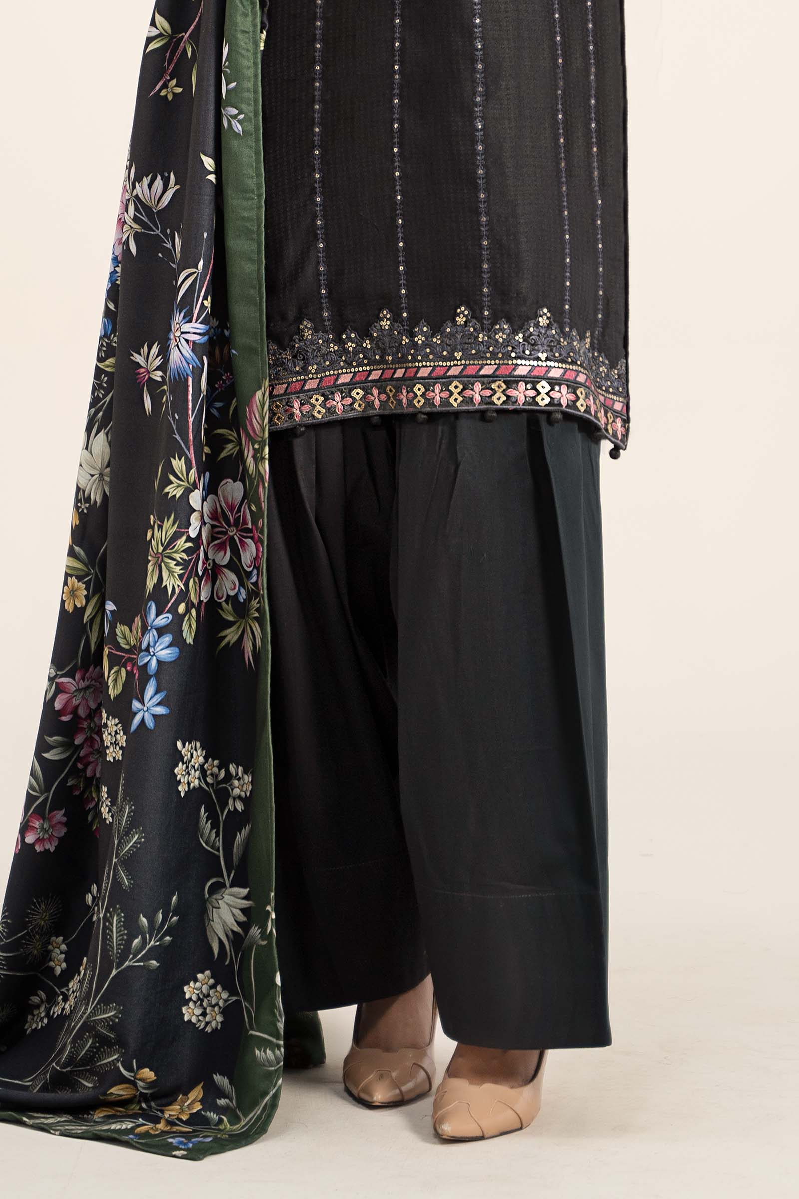 Maira B | Ready to Wear | DW-W24-150 - by - Libasekhas UK - Registered Vendor of : Maria B - 100% Original Designer Dresss