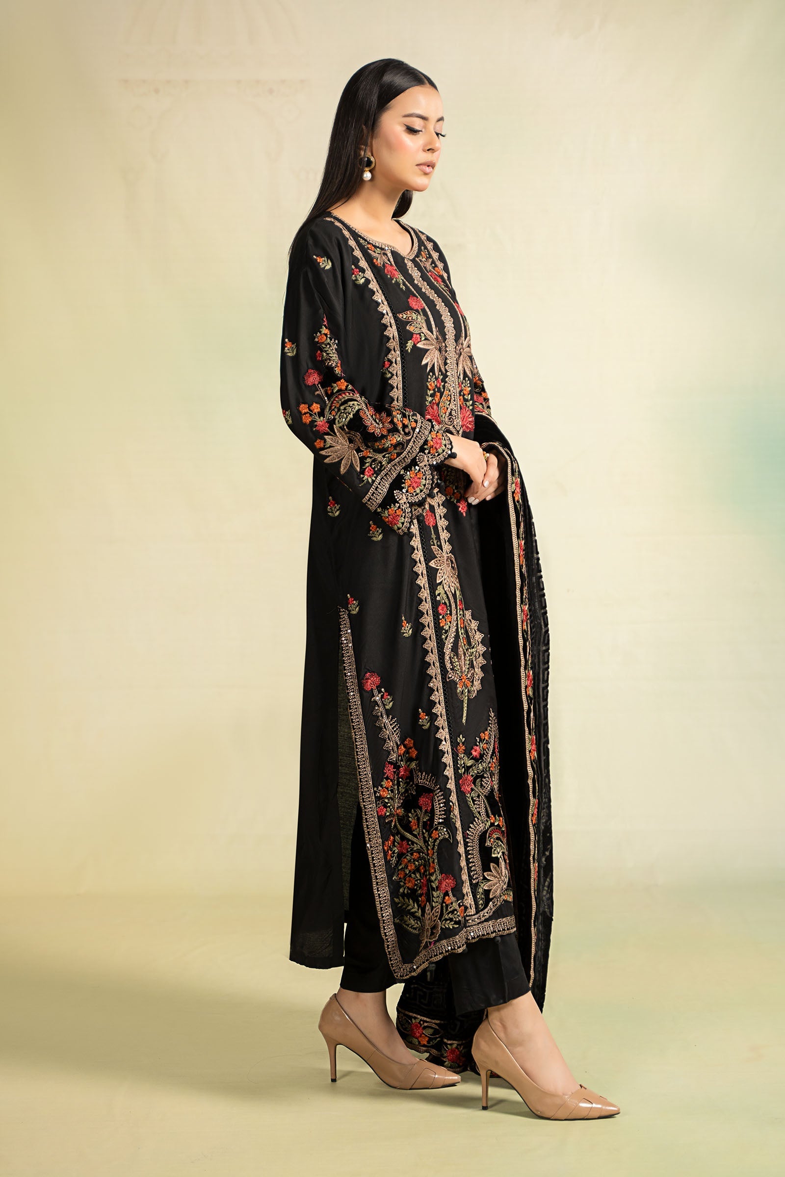 Maira B | Ready to Wear | DW-W24-16 - by - Libasekhas UK - Registered Vendor of : Maria B - 100% Original Designer Dresss