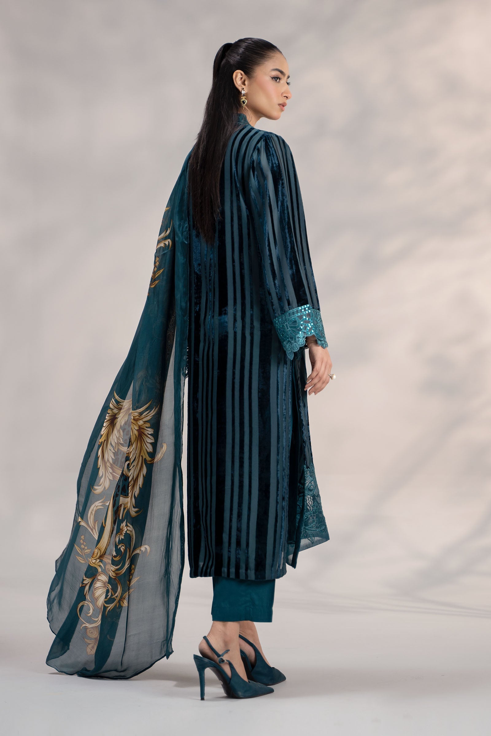 Maira B | Ready to Wear | DW-W24-173 - by - Libasekhas UK - Registered Vendor of : Maria B - 100% Original Designer Dresss