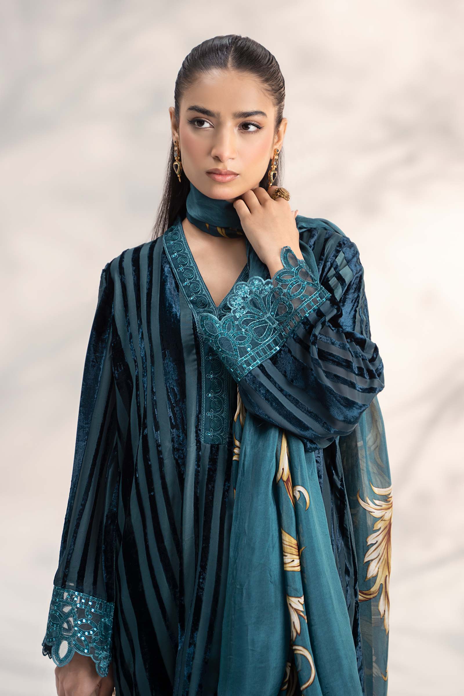 Maira B | Ready to Wear | DW-W24-173 - by - Libasekhas UK - Registered Vendor of : Maria B - 100% Original Designer Dresss