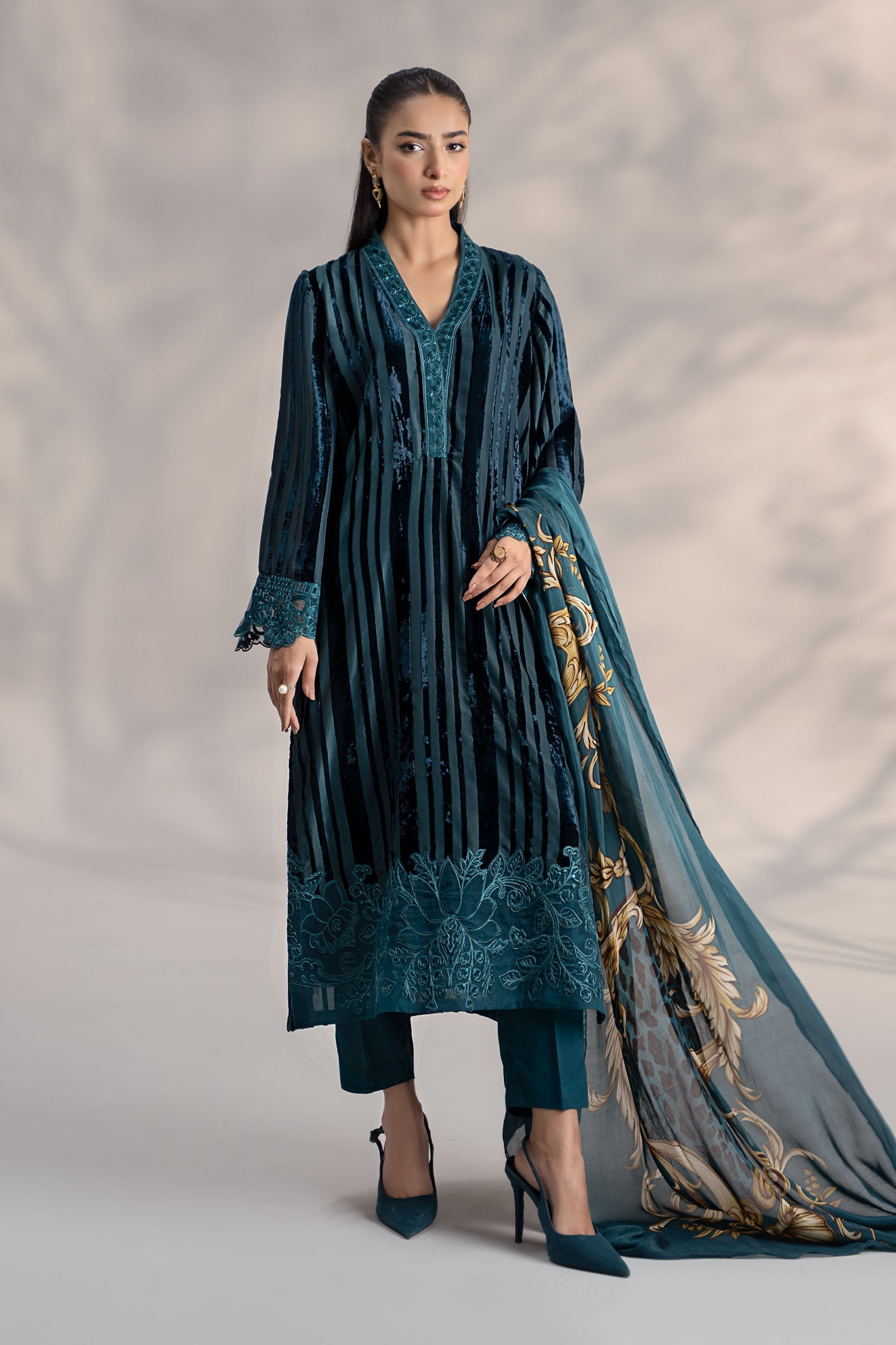 Maira B | Ready to Wear | DW-W24-173 - by - Libasekhas UK - Registered Vendor of : Maria B - 100% Original Designer Dresss