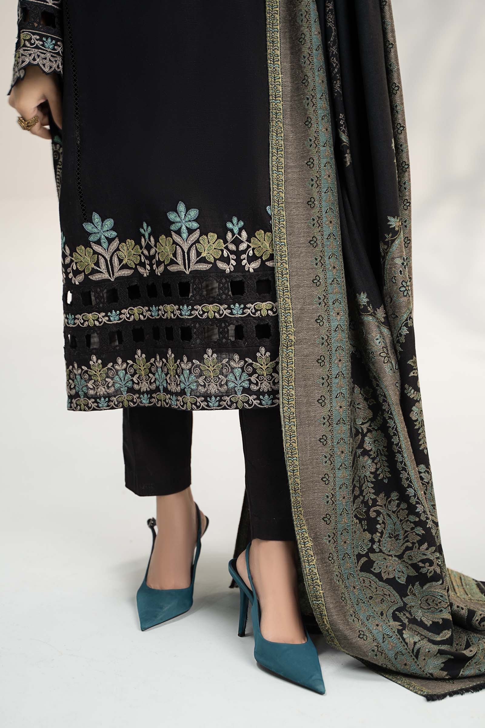 Maira B | Ready to Wear | DW-W24-19 - by - Libasekhas UK - Registered Vendor of : Maria B - 100% Original Designer Dresss