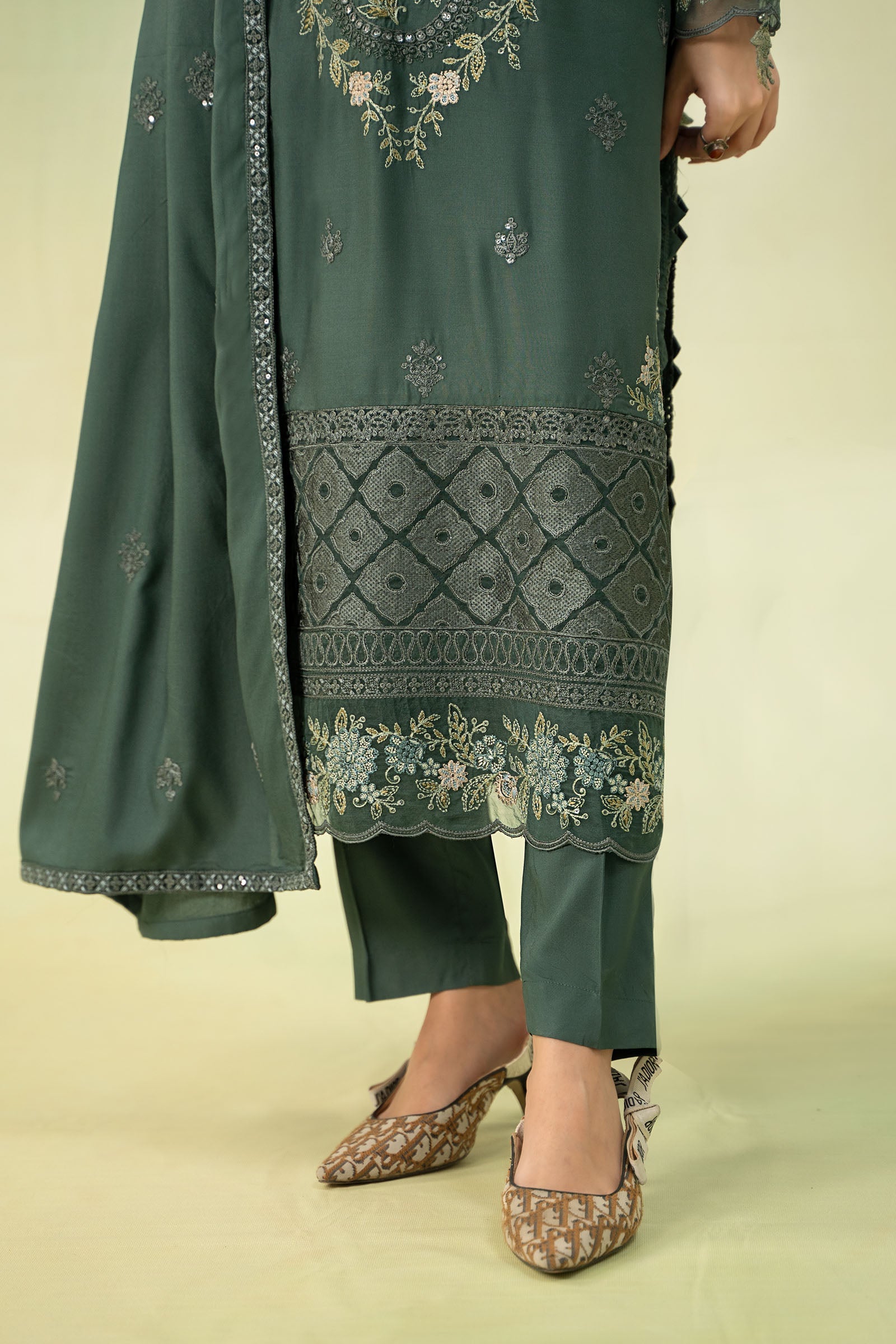 Maira B | Ready to Wear | DW-W24-20 - by - Libasekhas UK - Registered Vendor of : Maria B - 100% Original Designer Dresss