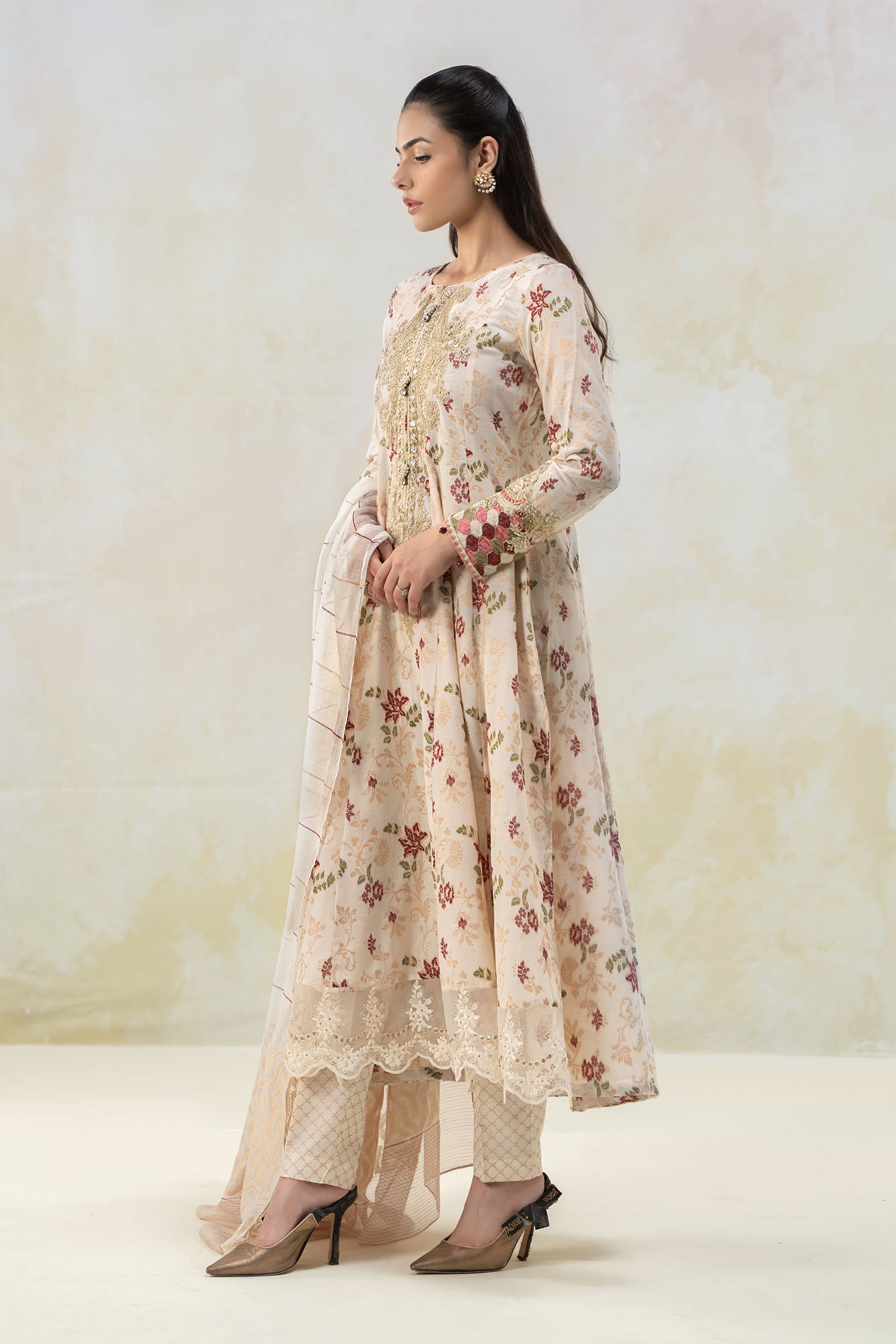 Maira B | Ready to Wear | DW-EF22-23R1 - by - Libasekhas UK - Registered Vendor of : Maria B - 100% Original Designer Dresss