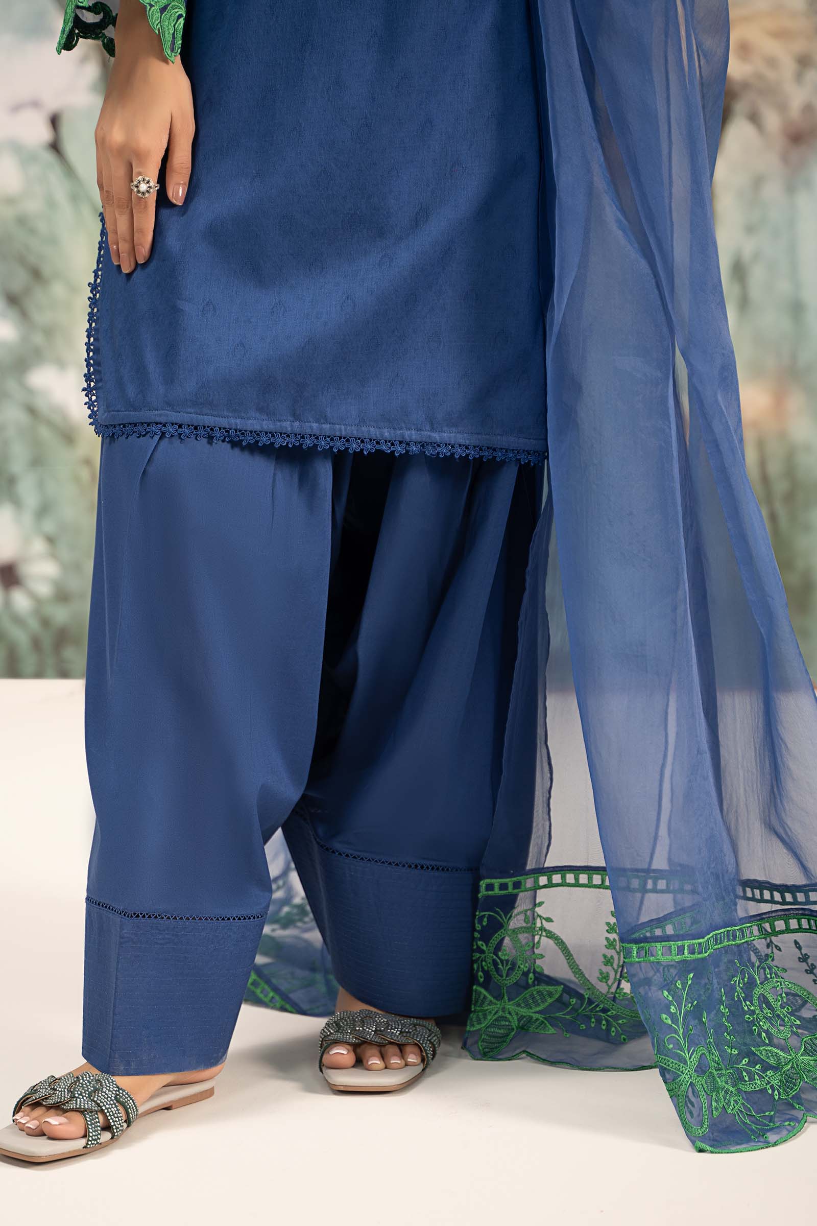 Maira B | Ready to Wear | DW-EF25-15 - by - Libasekhas UK - Registered Vendor of : Maria B - 100% Original Designer Dresss