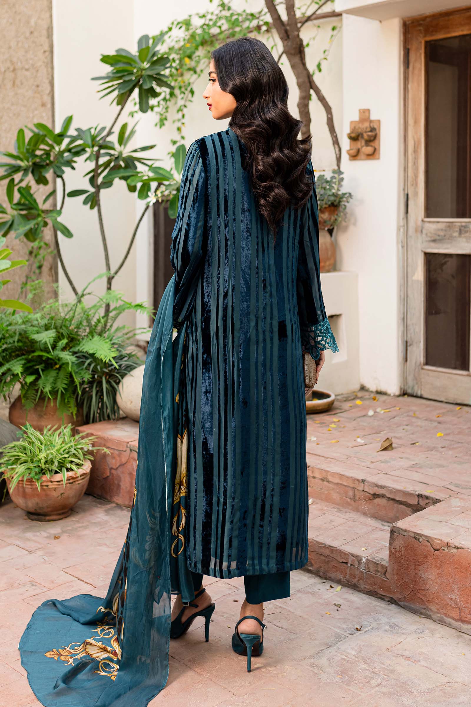 Maira B | Ready to Wear | DW-W24-173 - by - Libasekhas UK - Registered Vendor of : Maria B - 100% Original Designer Dresss