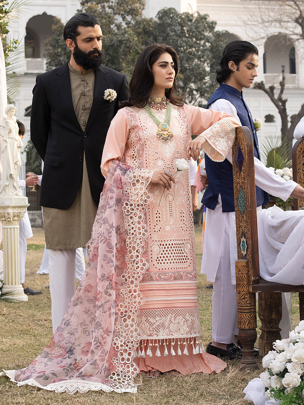 Mahnur | Mahrukh Luxury Lawn 24 | DAISY - by - Libasekhas UK - Registered Vendor of : Mahnur - 100% Original Designer Dresss