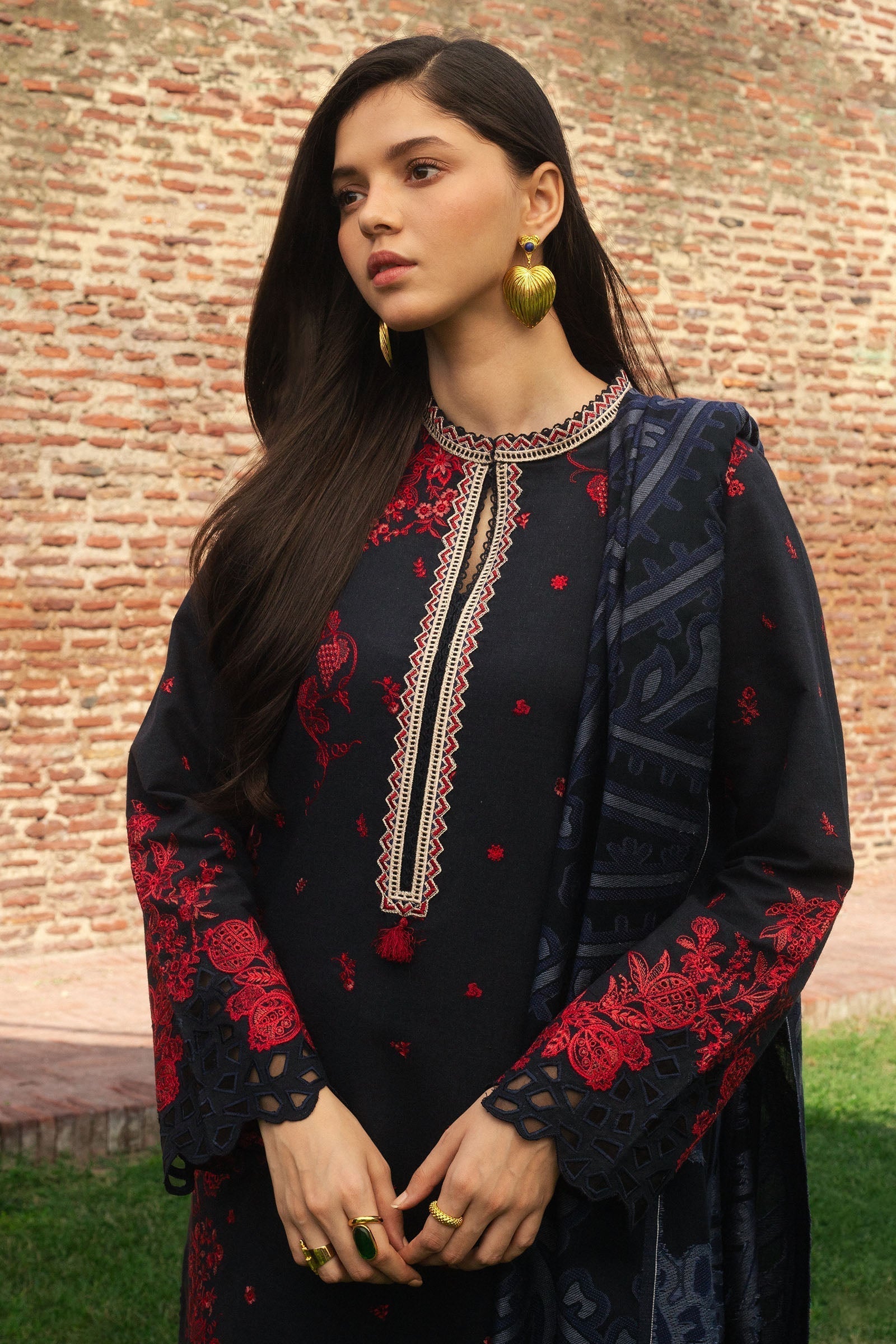 Zara Shahjahan | Winter 24 |  DARYA-D2 - by - Libasekhas UK - Registered Vendor of : Zara Shahjahan - 100% Original Designer Dresss
