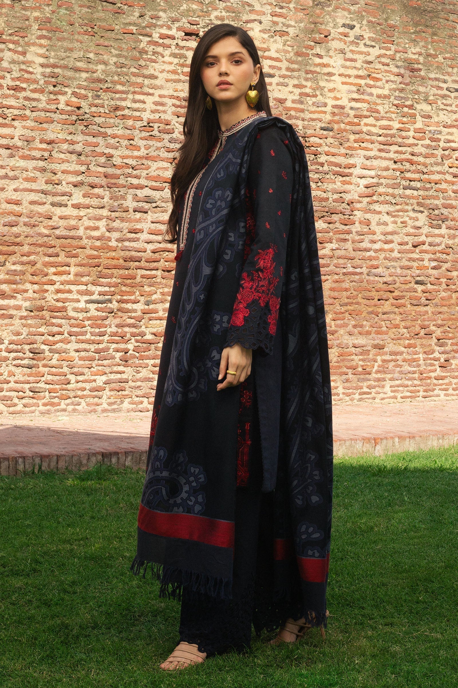 Zara Shahjahan | Winter 24 |  DARYA-D2 - by - Libasekhas UK - Registered Vendor of : Zara Shahjahan - 100% Original Designer Dresss