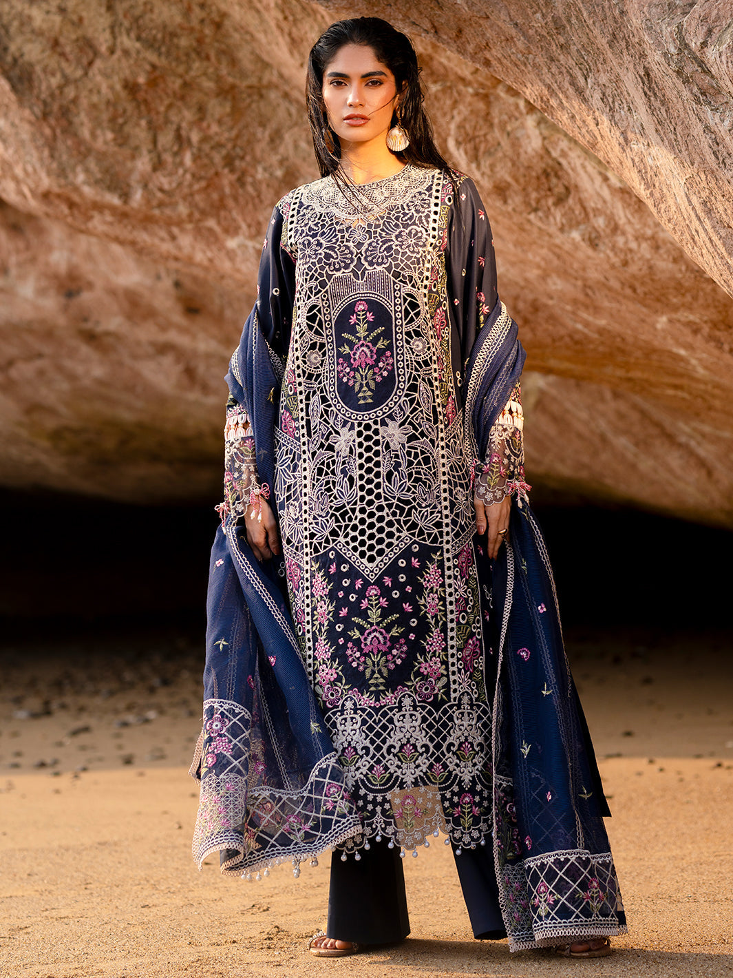 Mahnur | Sirena Luxury Lawn 25 | Derya - by - Libasekhas UK - Registered Vendor of : Mahnur - 100% Original Designer Dresss