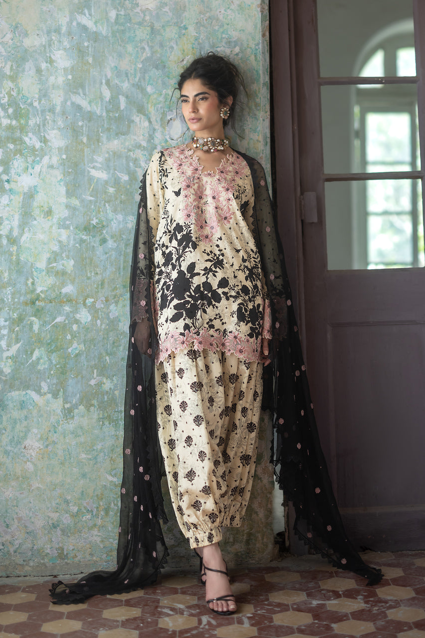 Zainab Chottani | Summer Edition 26 | Dusk Muse - by Libasekhas UK - Registered Vendor of : Zainab Chottani - 100% Original Designer Dress