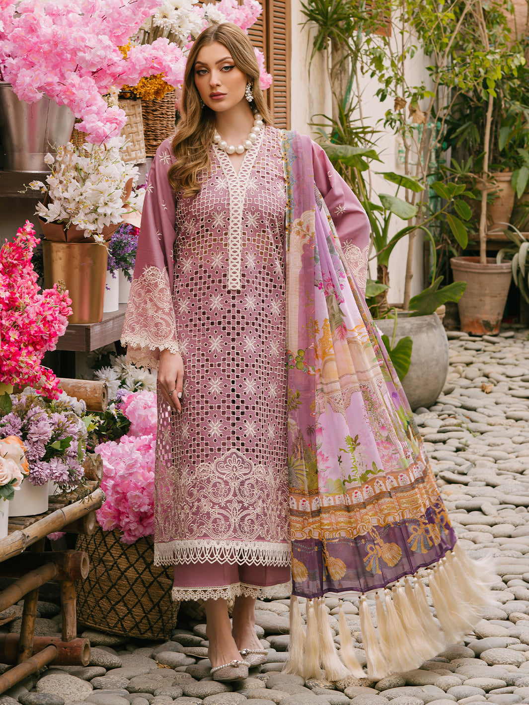 Mahnur | Mahrukh Eid Edit 24 | ELLA - by - Libasekhas UK - Registered Vendor of : Mahnur - 100% Original Designer Dresss