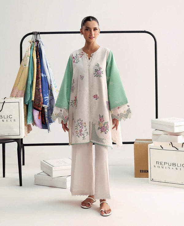 Republic Womenswear | Essentials Pre Fall | Serenya - by Libasekhas UK - Registered Vendor of : Republic Womenswear - 100% Original Designer Dress