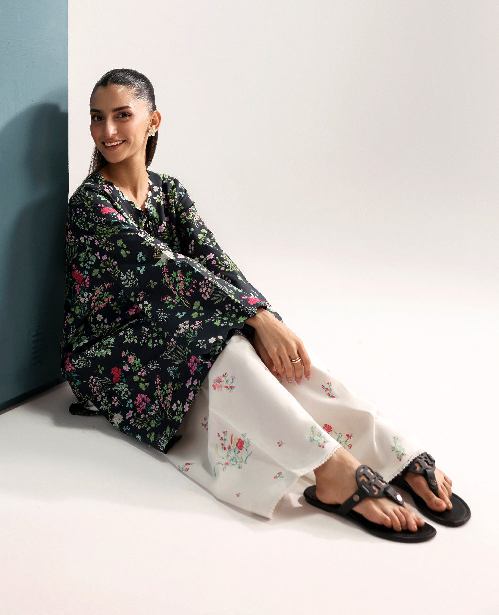 Republic Womenswear | Essentials Pre Fall | Eloise - by Libasekhas UK - Registered Vendor of : Republic Womenswear - 100% Original Designer Dress