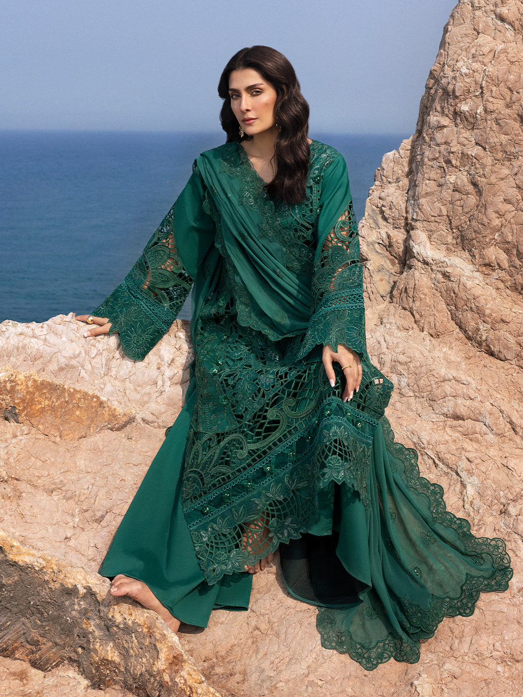 Mahnur | Sirena Luxury Lawn 25 | Eirene - by - Libasekhas UK - Registered Vendor of : Mahnur - 100% Original Designer Dresss