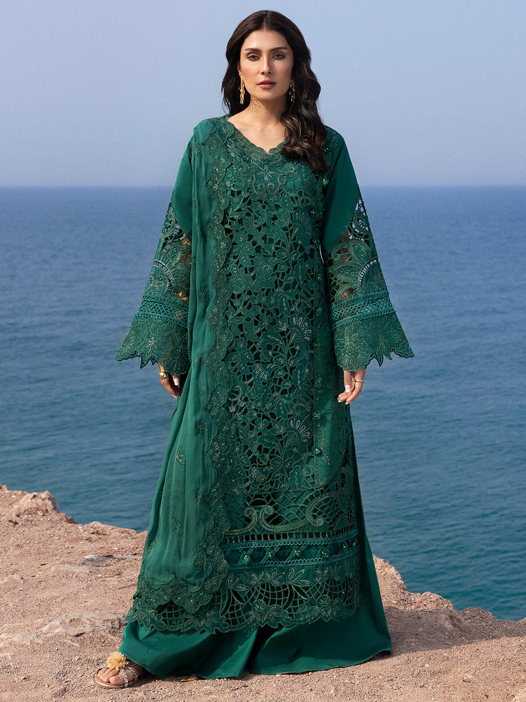 Mahnur | Sirena Luxury Lawn 25 | Eirene - by - Libasekhas UK - Registered Vendor of : Mahnur - 100% Original Designer Dresss