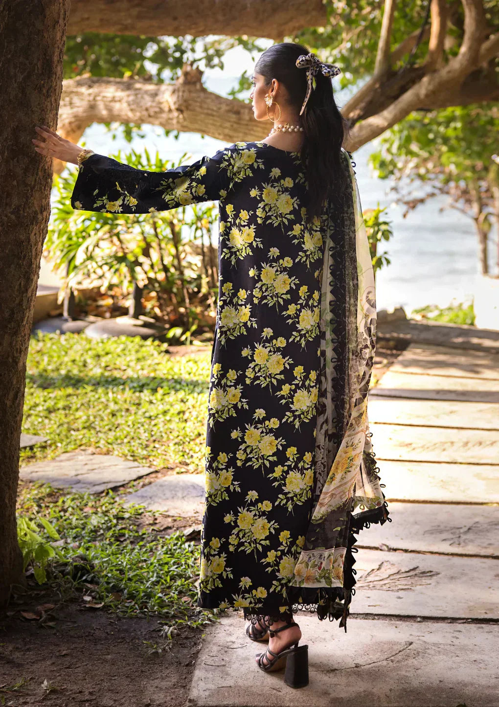 Elaf Premium | Signature Embroidered Lawn 24 | ESL-06A ECLIPSED DREAM - by - Libasekhas UK - Registered Vendor of : Elaf Premium - 100% Original Designer Dresss