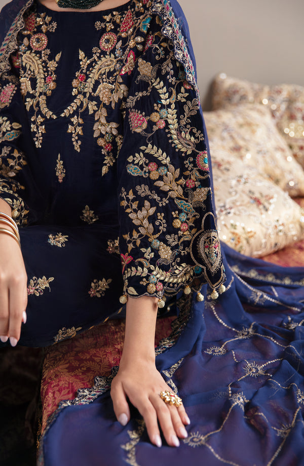 Emaan Adeel | Saanjh Velvet Collection 24 |  MK-03 Falak - by - Libasekhas UK - Registered Vendor of : Emaan Adeel - 100% Original Designer Dresss
