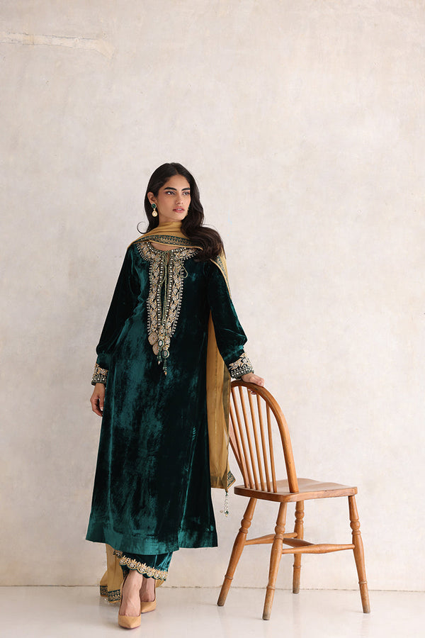 Sana Abbas | Velvet Formals | ESRA - by - Libasekhas UK - Registered Vendor of : Sana Abbas - 100% Original Designer Dresss
