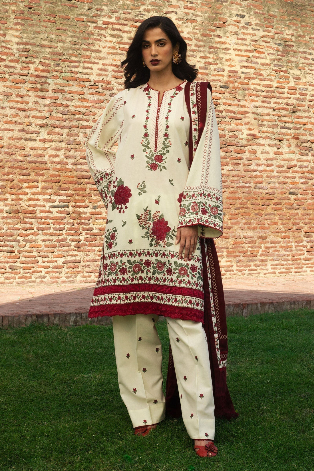 Zara Shahjahan | Winter 24 |  FARIDEH-D1 - by - Libasekhas UK - Registered Vendor of : Zara Sahjahan - 100% Original Designer Dresss