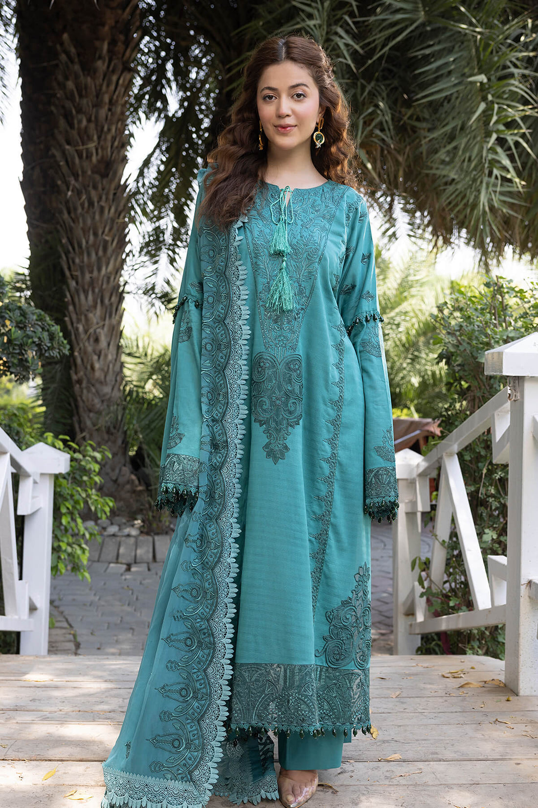 Raeesa Premium | Ferya Lawn | Noor E Fajar | Ferya | FD-03 - by - Libasekhas UK - Registered Vendor of : Raeesa Premium - 100% Original Designer Dresss