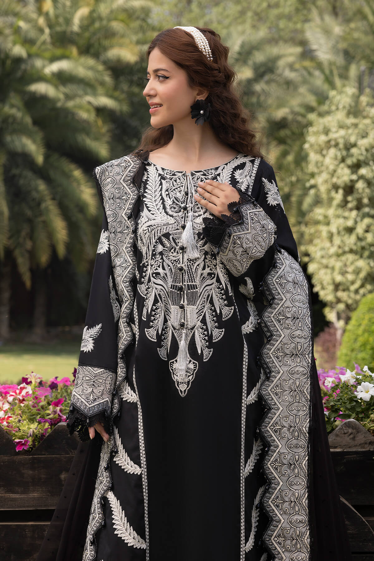 Raeesa Premium | Ferya Lawn | Noor E Fajar | Ferya | FD-07 - by - Libasekhas UK - Registered Vendor of : Raeesa Premium - 100% Original Designer Dresss
