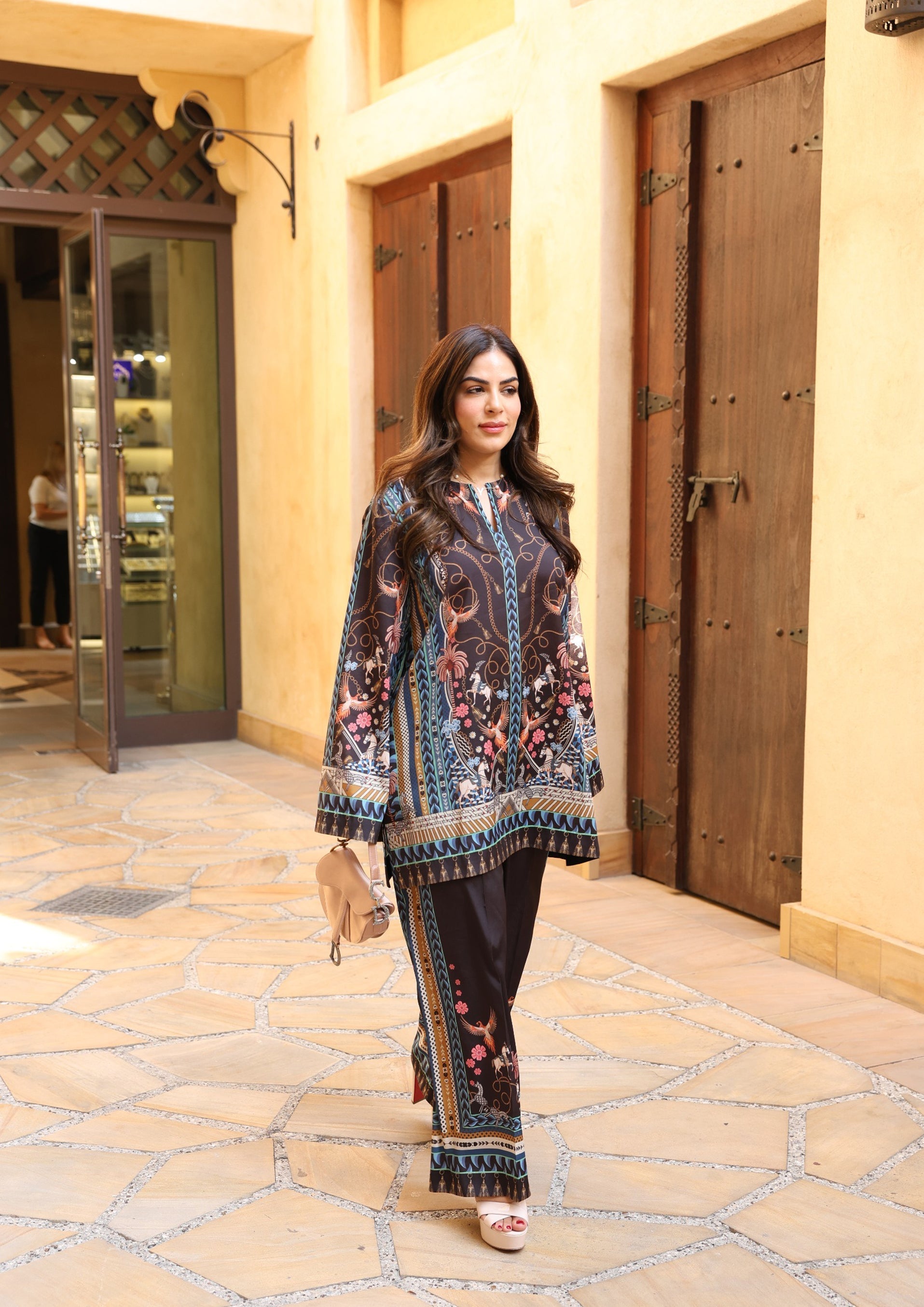 Saira Rizwan | Resort Collection 25 | FELICIA-SRRC04-25 - by - Libasekhas UK - Registered Vendor of : Saira Rizwan - 100% Original Designer Dresss