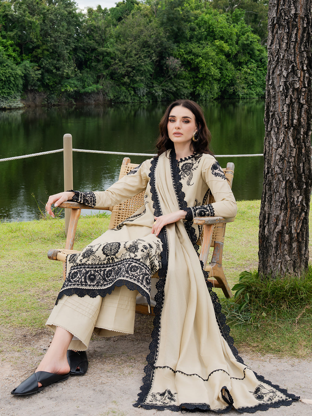 Faiza Faisal | Hoor Karandi | ALAYNA - by Libasekhas UK - Registered Vendor of : Faiza Faisal - 100% Original Designer Dress