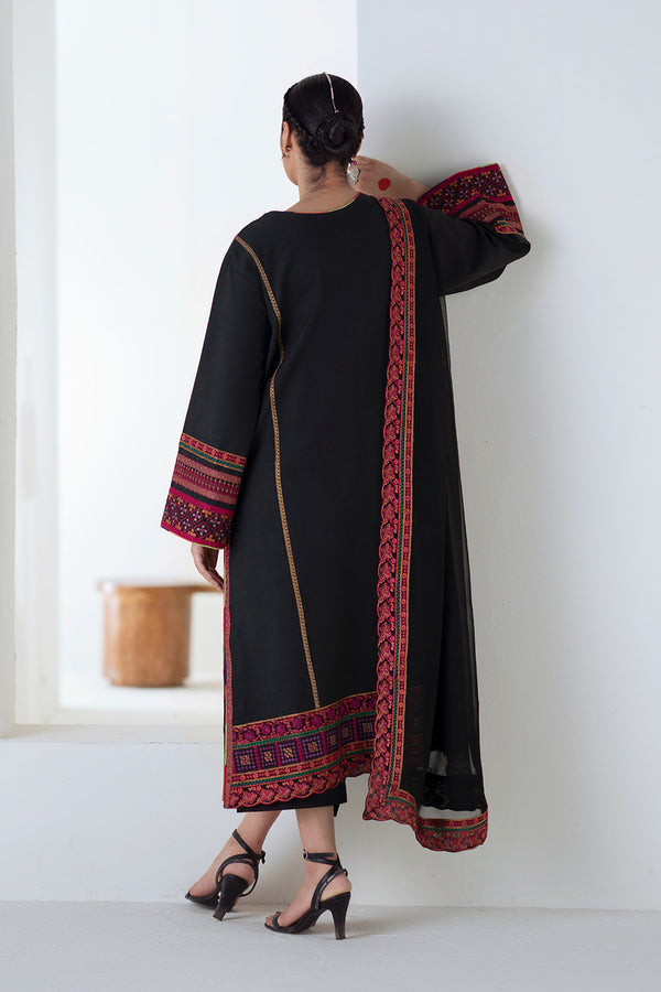 Maryum N Maria | Noore Winters 25 | 3 Piece Embroidered Khaddar PANRA - FSU5677 - by Libasekhas UK - Registered Vendor of : Maryum N Maria - 100% Original Designer Dress