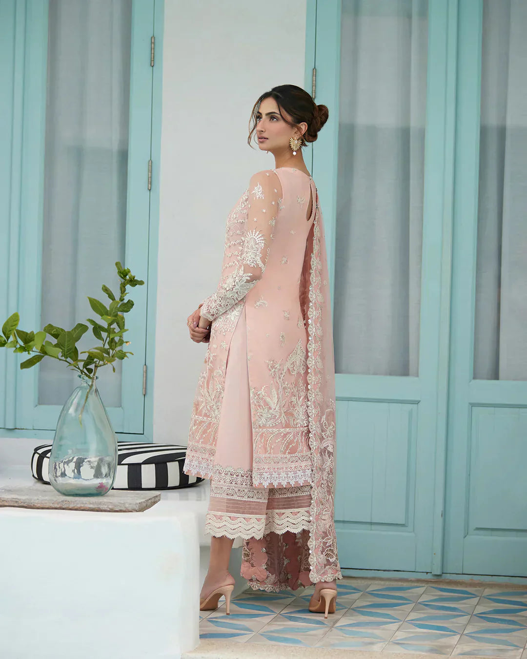 Faiza Saqlain | Liliana Luxury Lawn 24 | Valetta - by - Libasekhas UK - Registered Vendor of : Faiza Saqlain - 100% Original Designer Dresss