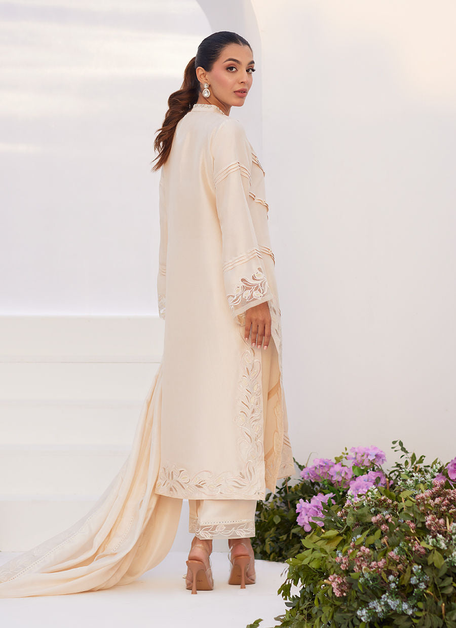 Farah Talib Aziz | Zaza Luxe Pret 24 | TISELE IVORY PLEATED RAW SILK SHIRT AND DUPATTA - Libasekhas