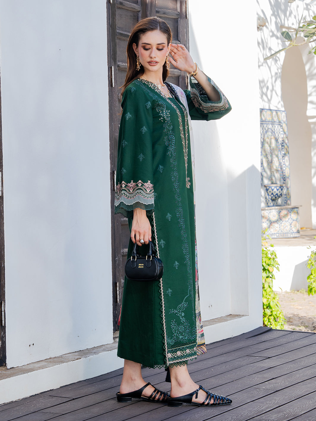 Izel | Dareen Luxury Lawn 26 | Gulrukh - by Libasekhas UK - Registered Vendor of : Izel - 100% Original Designer Dress