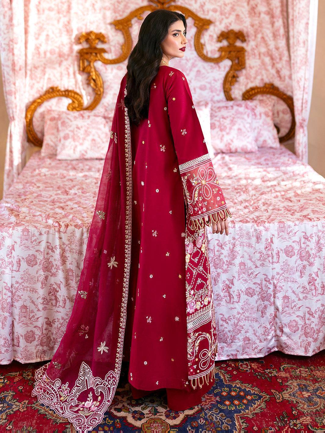 Mahnur | Sophie Luxury Lawn 25 | Ginny - by - Libasekhas UK - Registered Vendor of : Mahnur - 100% Original Designer Dresss