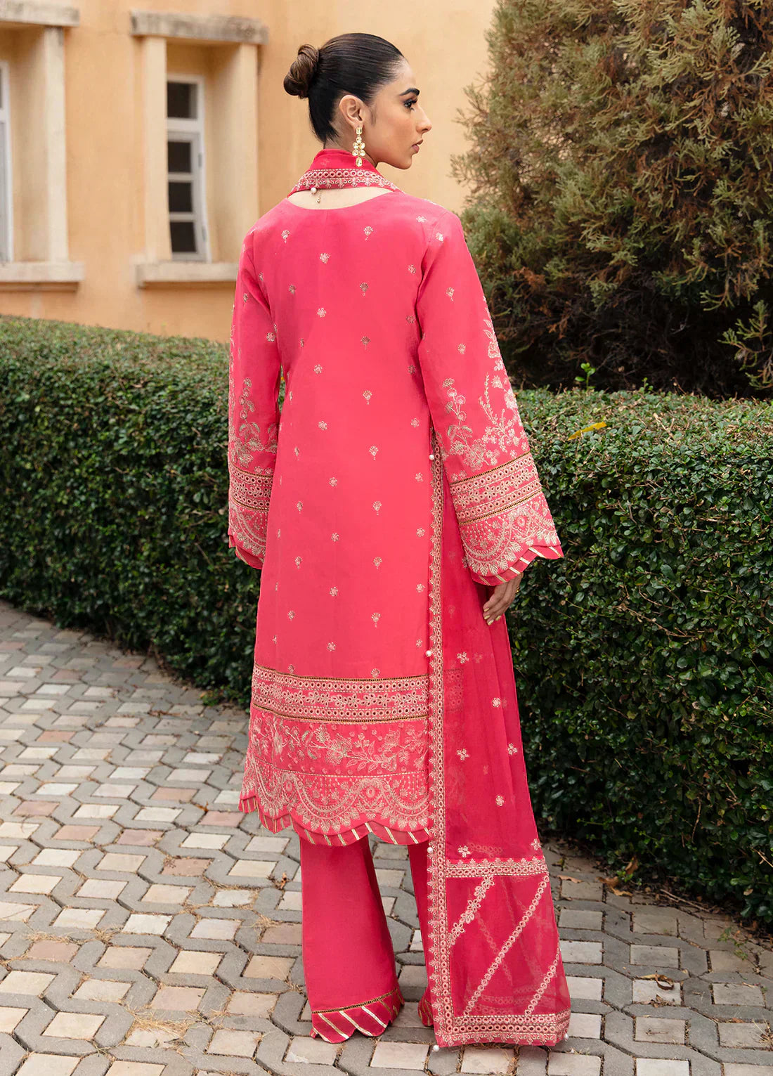 Gulaal | Luxury Lawn 24 | ALESSIA (GL-LL-24V1-06) - by - Libasekhas UK - Registered Vendor of : Gulaal - 100% Original Designer Dresss