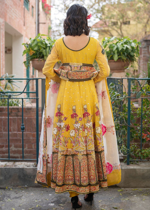 Ali Xeeshan | Chanda Luxury Pret | Amber - by - Libasekhas UK - Registered Vendor of : Ali Xeeshan - 100% Original Designer Dresss