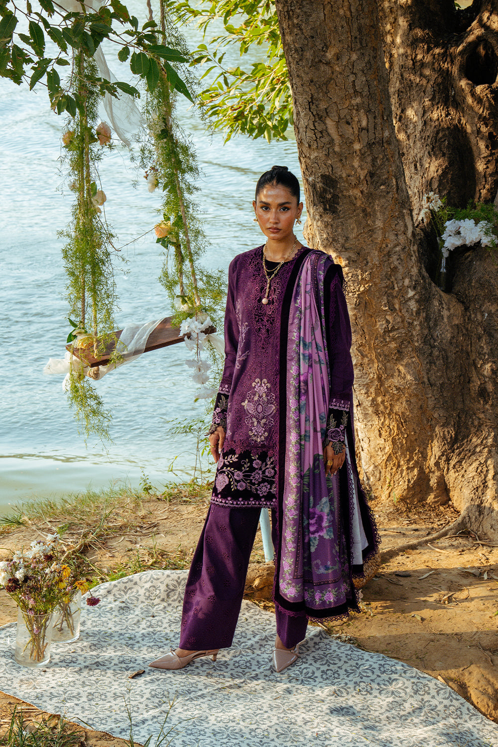 Saira Rizwan | Winter 2024 | RUNI-SRW24-02 - by - Libasekhas UK - Registered Vendor of : Saira Rizwan - 100% Original Designer Dresss