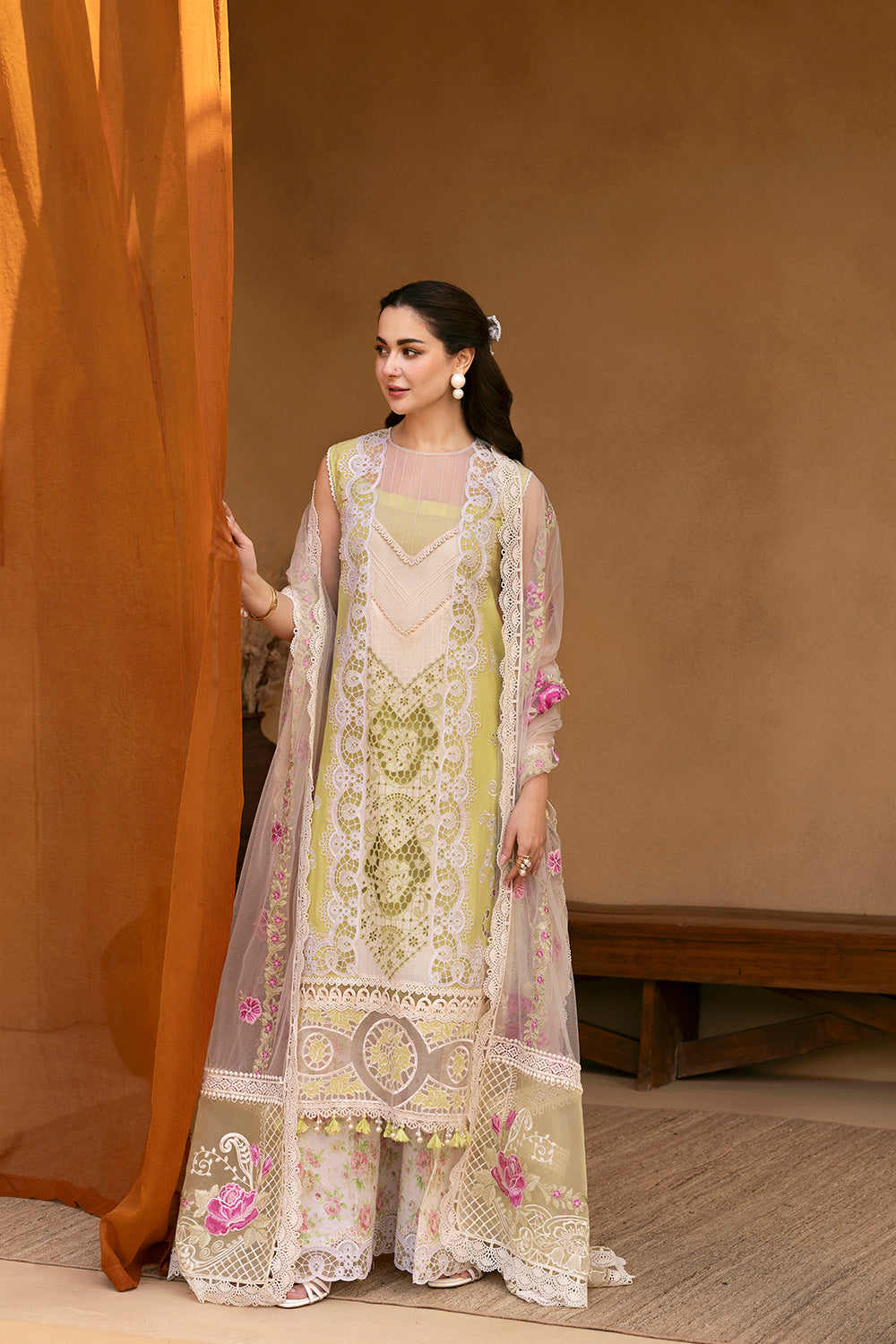 Saira Rizwan | Luxury Lawn 25 | VERA-SRL25-05 - by - Libasekhas UK - Registered Vendor of : Saira Rizwan - 100% Original Designer Dresss
