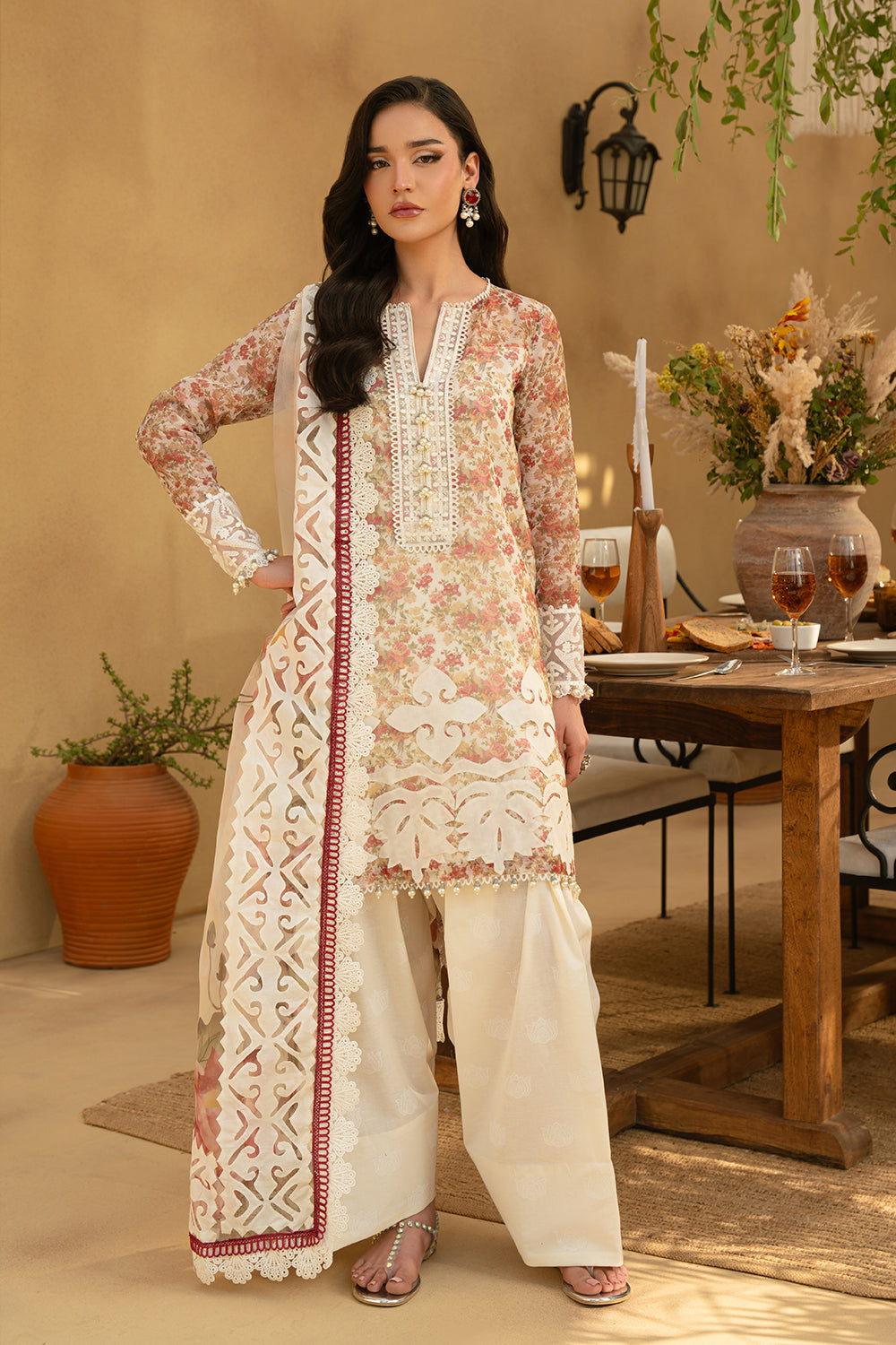 Saira Rizwan | Luxury Lawn 25 | MAYA-SRL25-06 - by - Libasekhas UK - Registered Vendor of : Saira Rizwan - 100% Original Designer Dresss