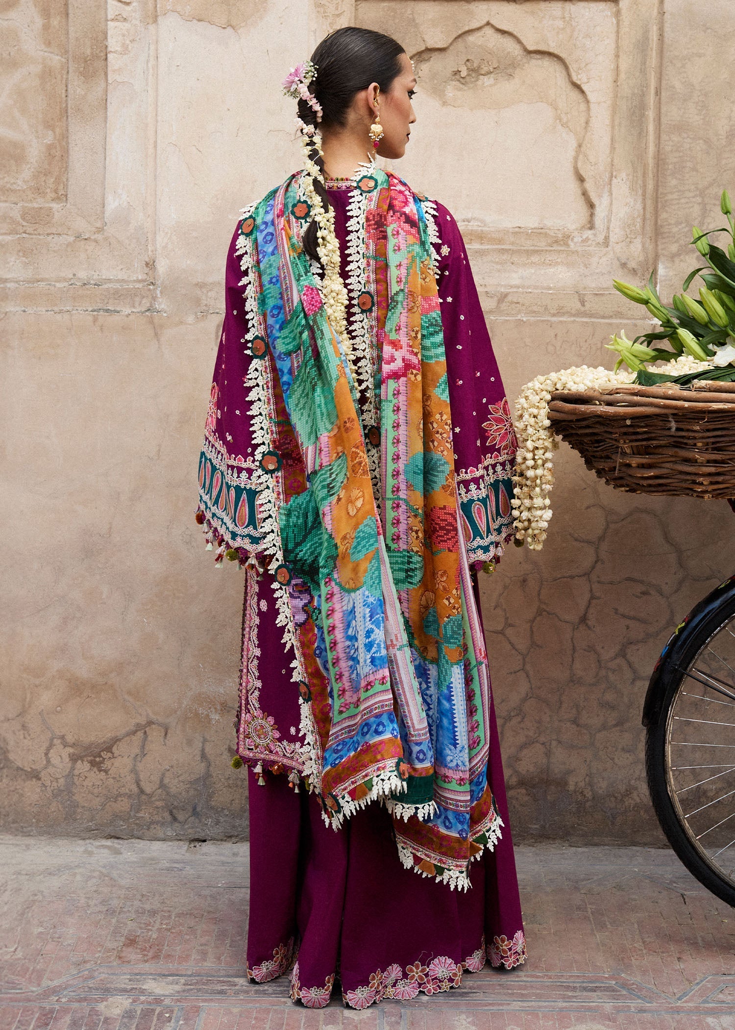 Hussain Rehar | Nirmal SS 25 | Kahei - by - Libasekhas UK - Registered Vendor of : Hussain Rehar - 100% Original Designer Dresss