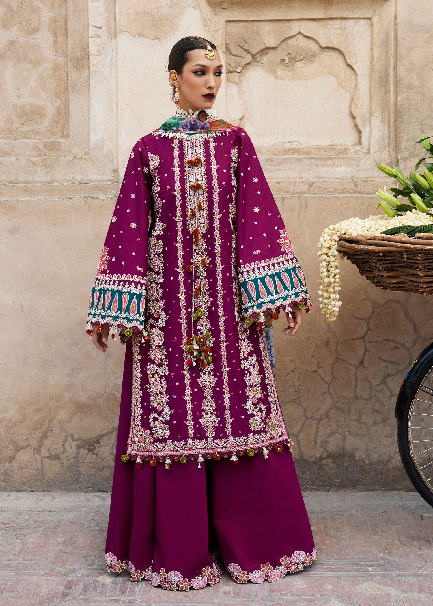 Hussain Rehar | Nirmal SS 25 | Kahei - by - Libasekhas UK - Registered Vendor of : Hussain Rehar - 100% Original Designer Dresss