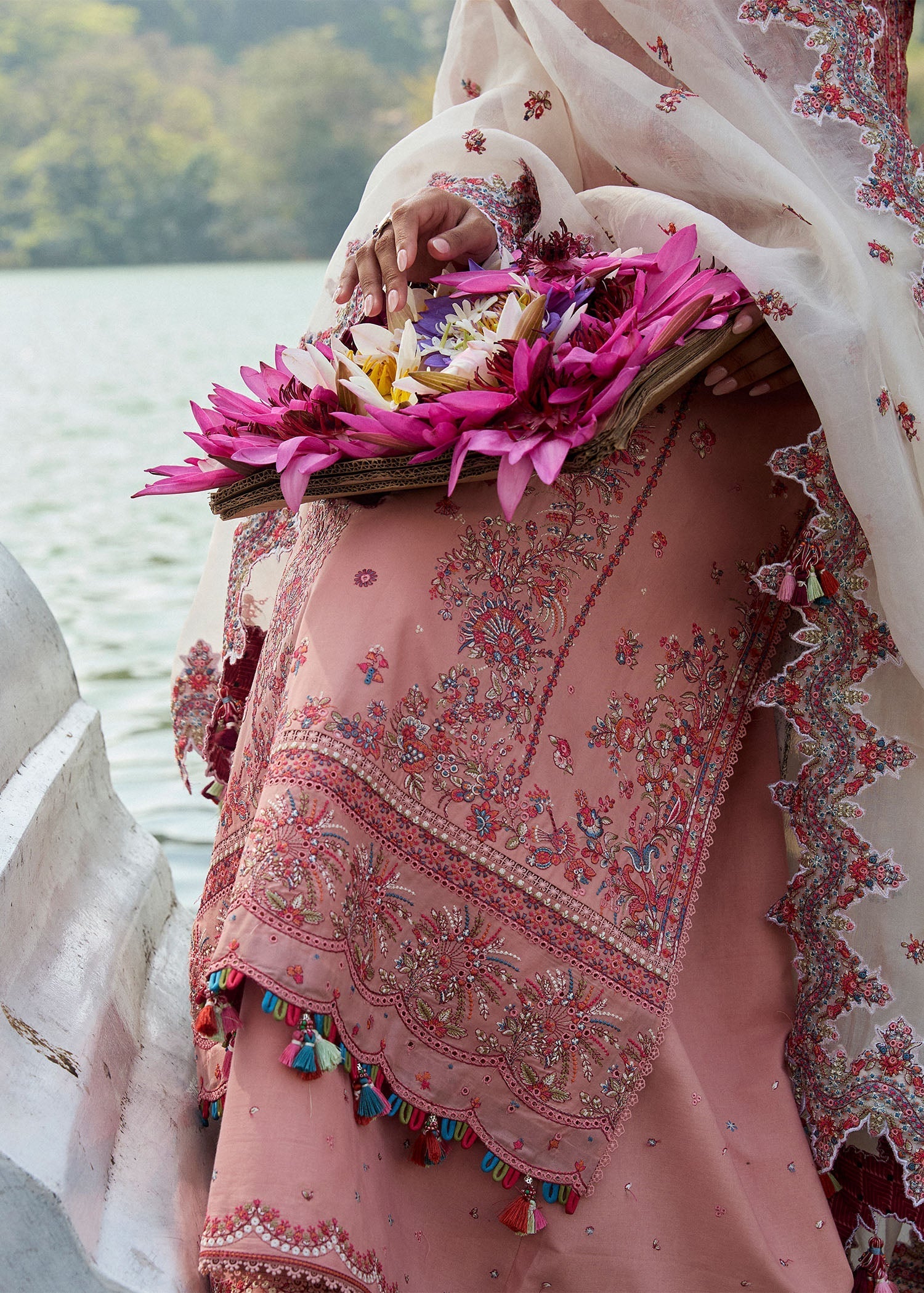 Hussain Rehar | Luxury Lawn 25 | Peaar - by - Libasekhas UK - Registered Vendor of : Hussain Rehar - 100% Original Designer Dresss