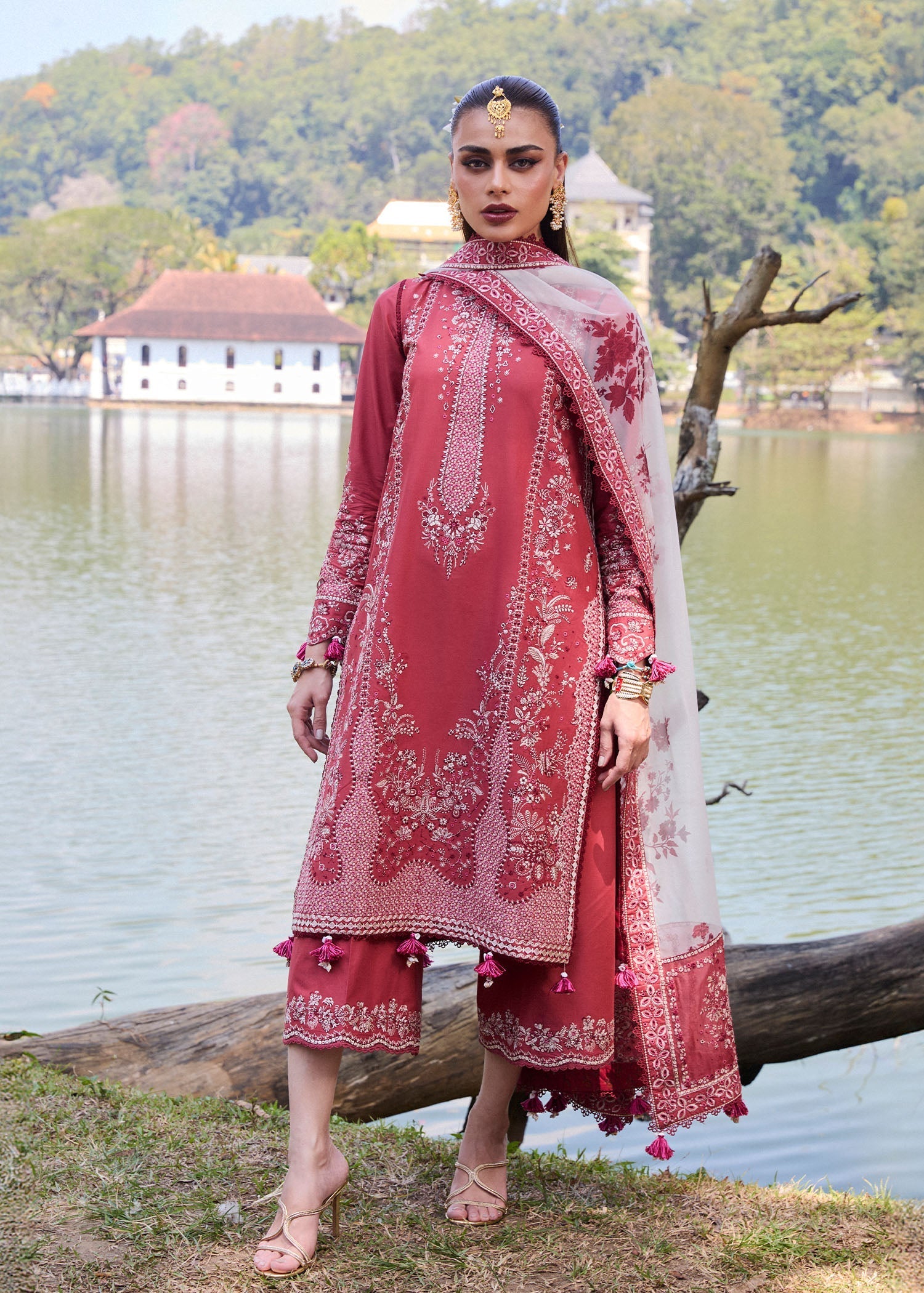Hussain Rehar | Luxury Lawn 25 | Flare - by - Libasekhas UK - Registered Vendor of : Hussain Rehar - 100% Original Designer Dresss