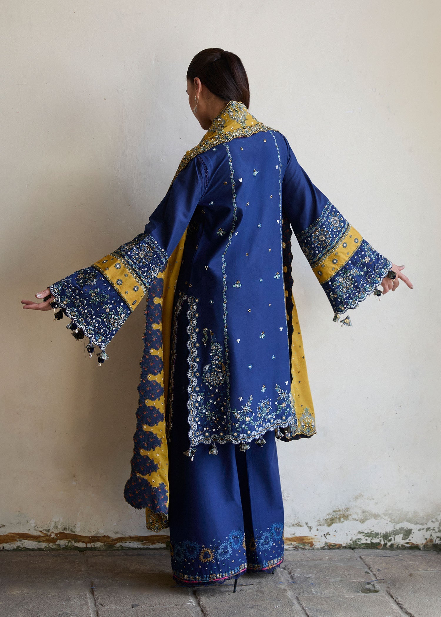 Hussain Rehar | Luxury Lawn 25 | Riviera - by - Libasekhas UK - Registered Vendor of : Hussain Rehar - 100% Original Designer Dresss