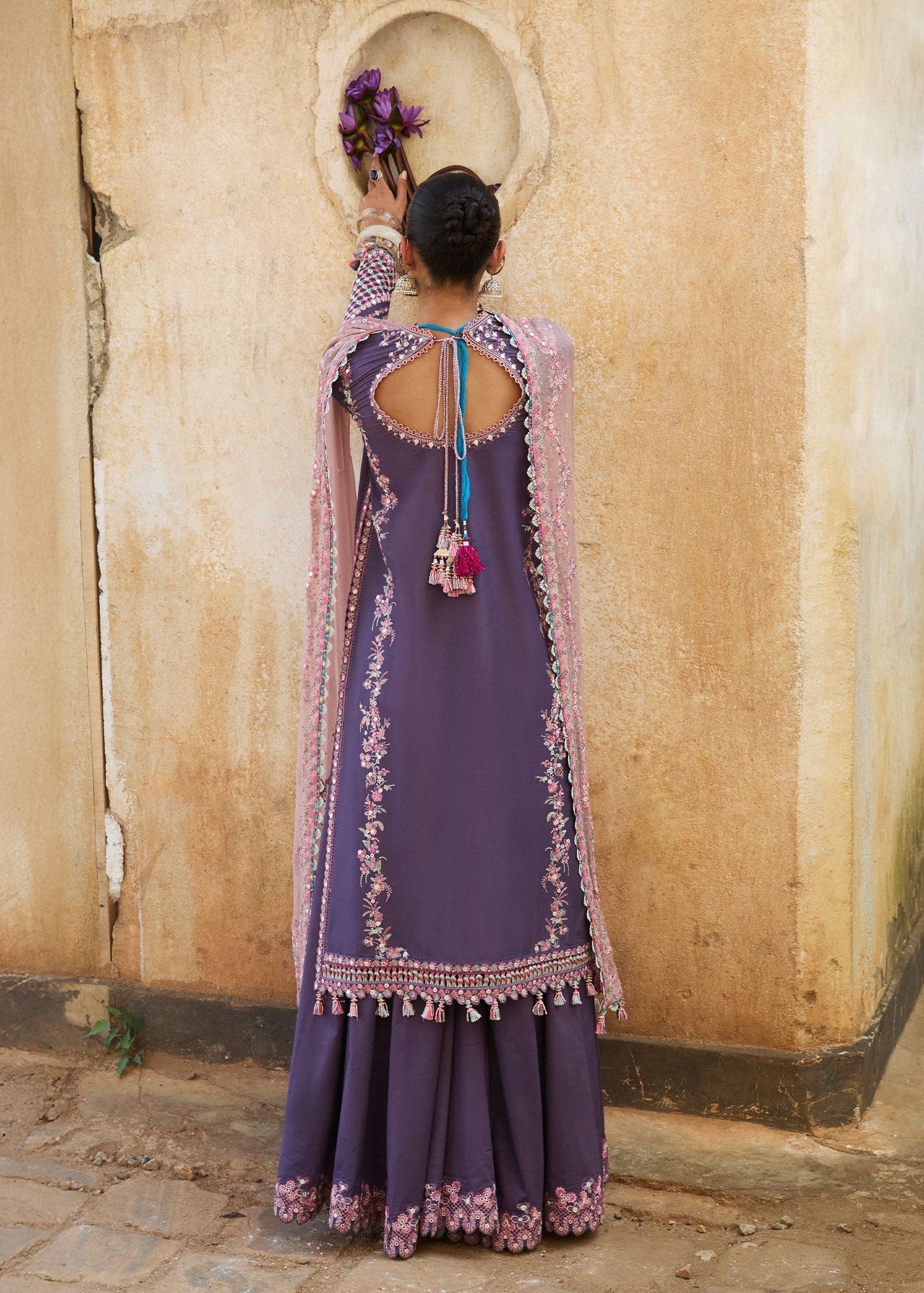Hussain Rehar | Luxury Lawn 25 | Irris - by - Libasekhas UK - Registered Vendor of : Hussain Rehar - 100% Original Designer Dresss