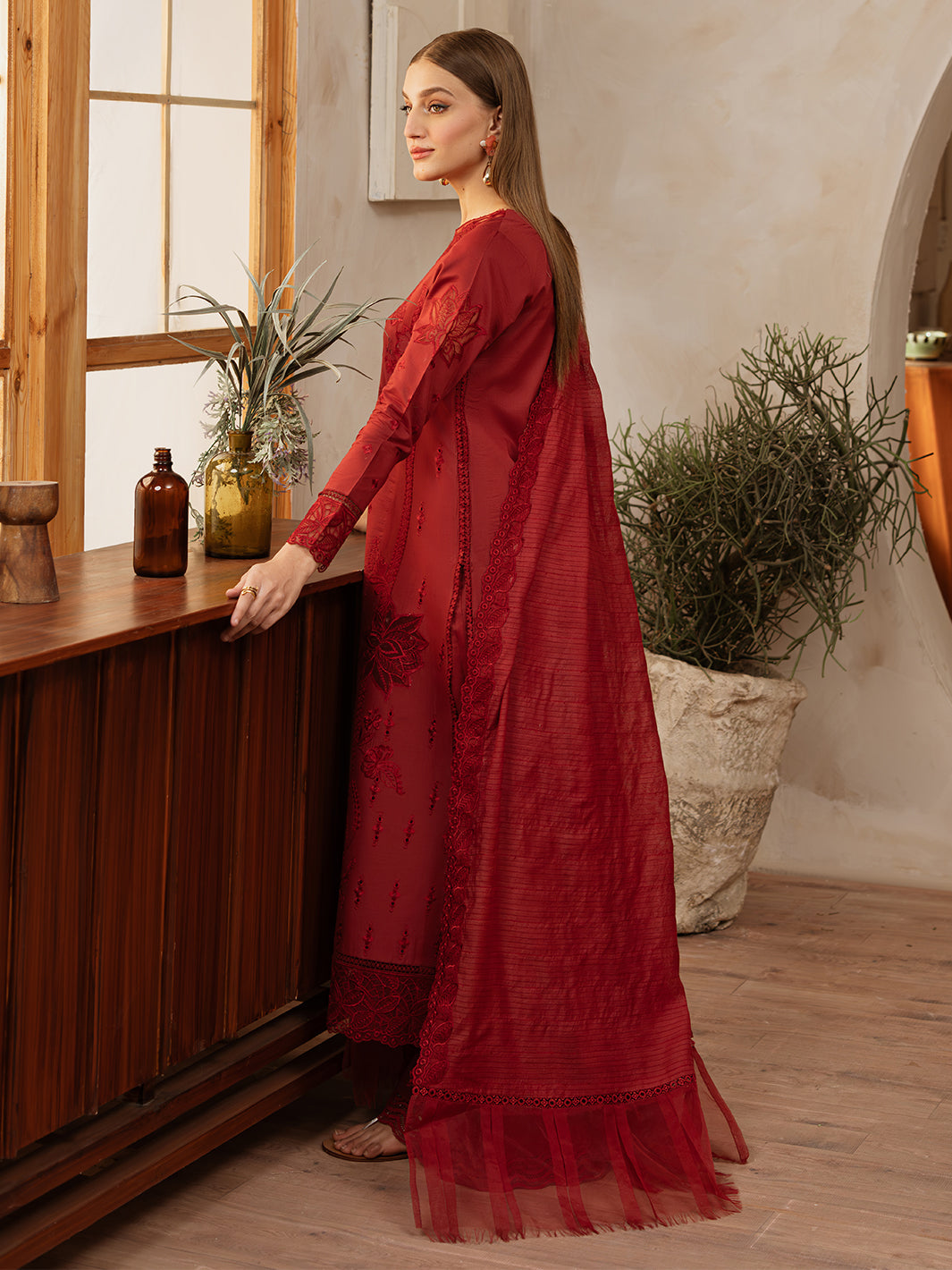 Mahnur | Florence Luxury Lawn 25 | HOORAIN - by - Libasekhas UK - Registered Vendor of : Mahnur - 100% Original Designer Dresss