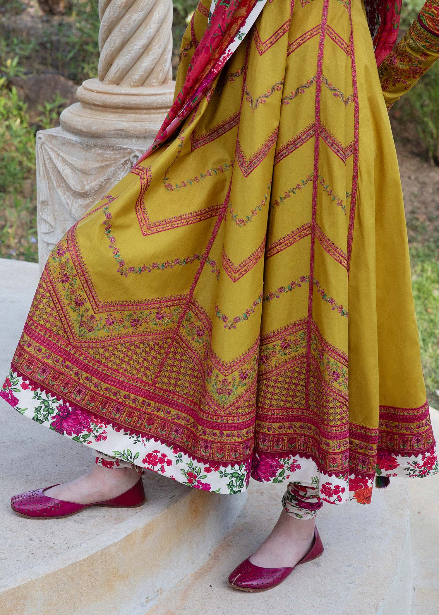 Hussain Rehar | Zaiba-Eid Lawn Collection24 | Sunehri - by - Libasekhas UK - Registered Vendor of : Hussain Rehar - 100% Original Designer Dresss